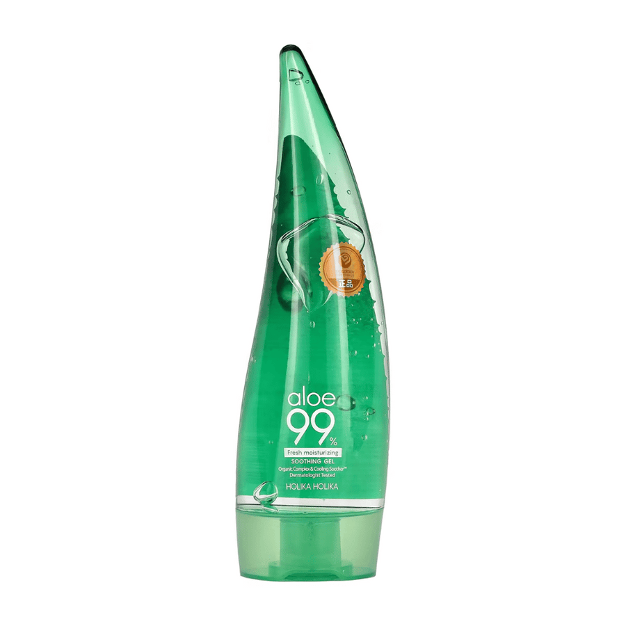 En grön, aloe-formad flaska med Holika Holika Aloe 99% Soothing Gel. Flaskan innehåller lugnande gel och har text som beskriver produktens återfuktande och lugnande egenskaper.